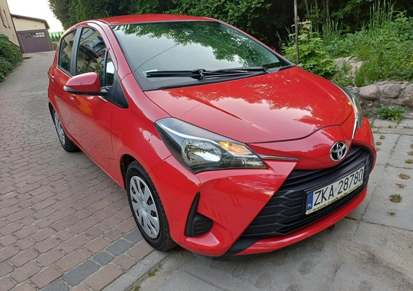 Toyota Yaris cena 31500 przebieg: 179500, rok produkcji 2015 z Gdynia małe 154